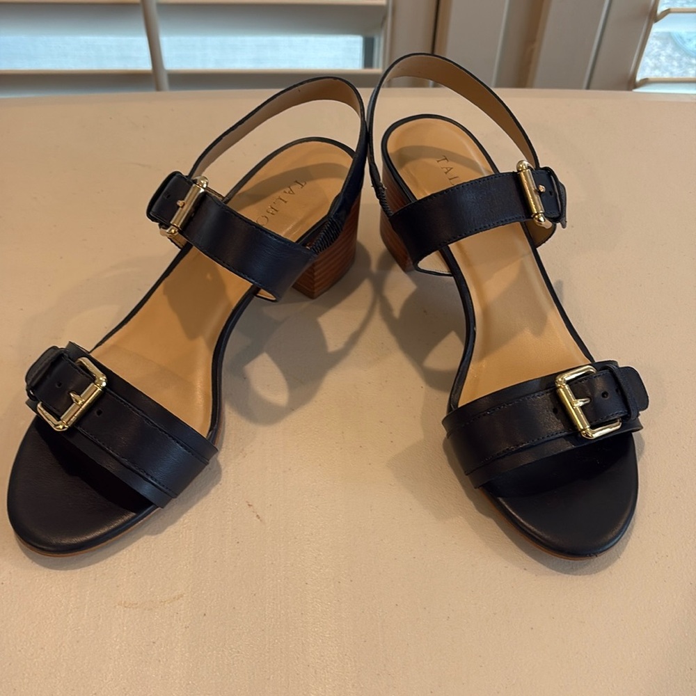 Talbots Navy Blue Leather Sandals, Size 8.5 med
